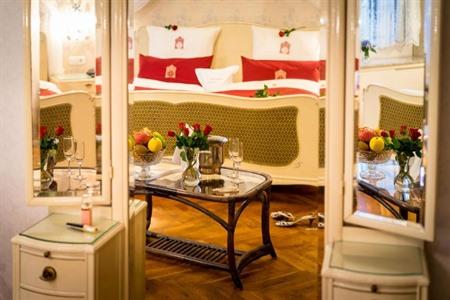 Romantik Hotel Deutsches Haus im Stadtzentrum buchen