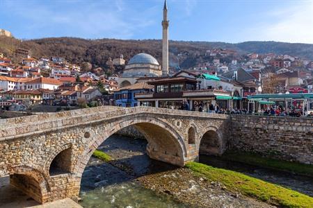 Rundreise durch Kosovo: 14-tägige Reiseroute zu den Highlights + Karte