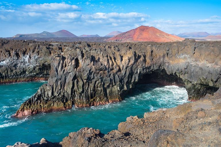 Besuch der Felsformationen Los Hervideros auf Lanzarote