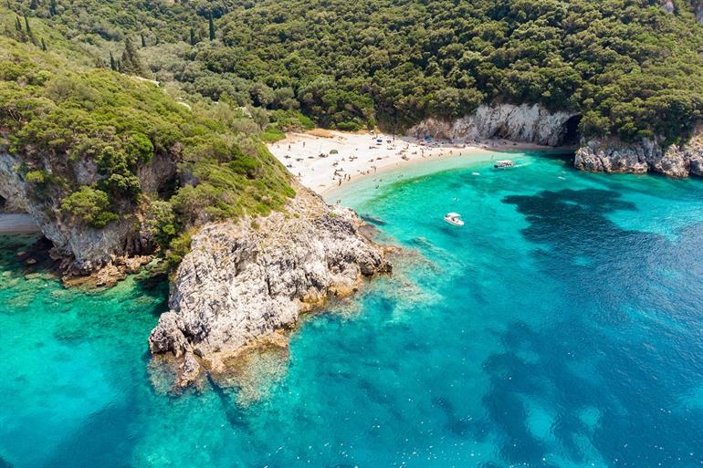 Rovinia Strand bei Paleokastritsa