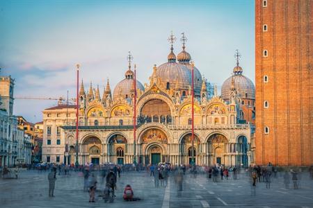 Die Basilika San Marco in Venedig besichtigen