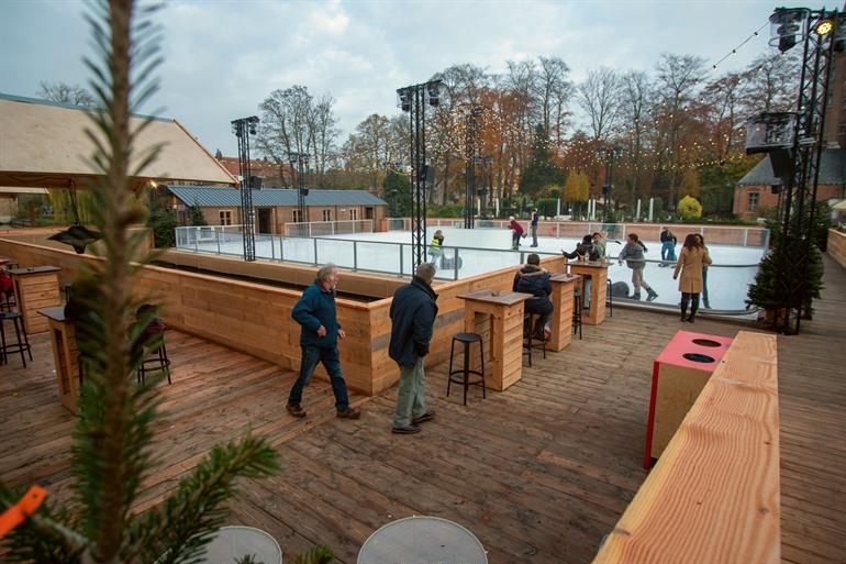 Eisbahn während Winterglühen