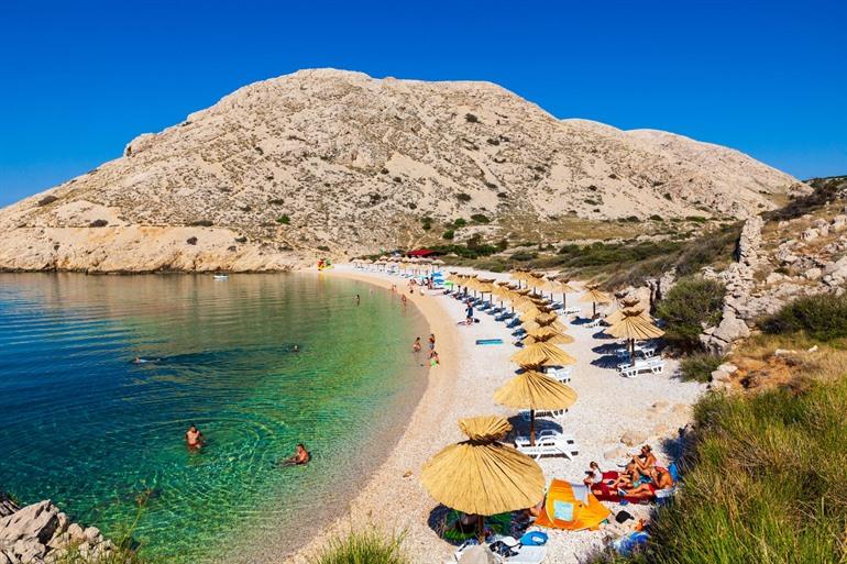 Malerische Oprna-Bucht, Kroatien