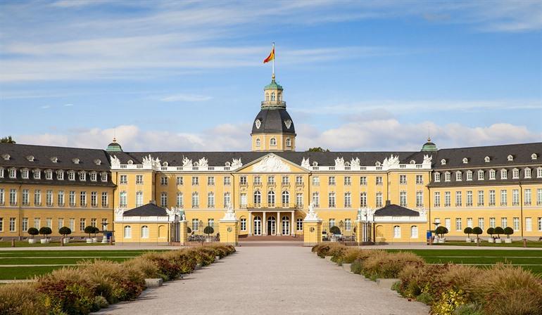 Das Schloss Karlsruhe besichtigen, Karlsruhe