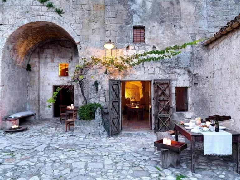 Sextantio Le Grotte della Civita buchen