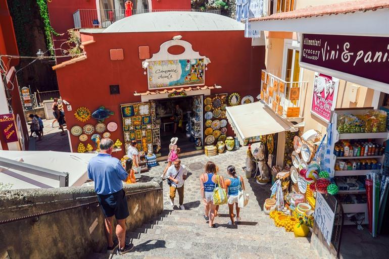 Kaufen Sie handgefertigte Keramik in Positano