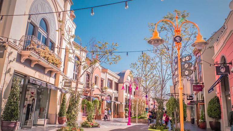 Einkaufen im Las Rozas Village in der Nähe von Madrid