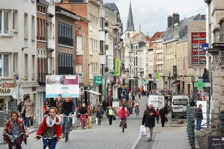 Einkaufen auf der Bruul in Mechelen