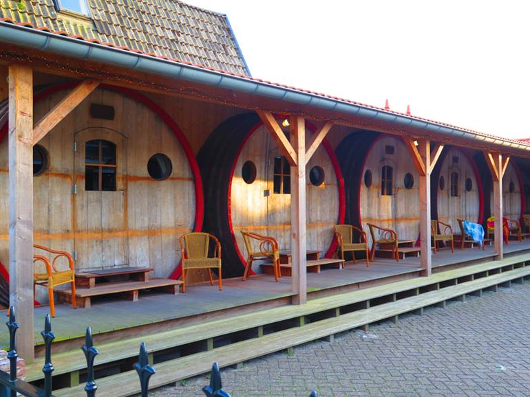 Übernachten im Weinfass in Stavoren