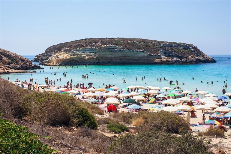 Die Spiaggia dei Conigli auf Sizilien besuchen