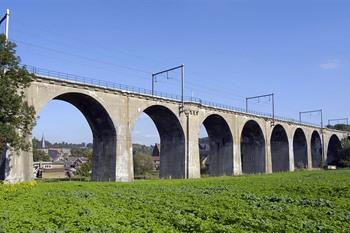 Eisenbahnviadukt in Sint-Martens-Voeren, Voerstreek