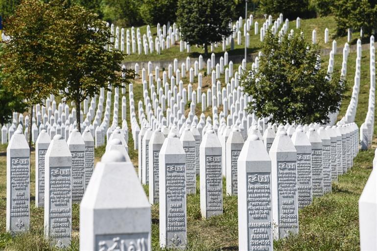 Srebrenica-Denkmal in Bosnien und Herzegowina