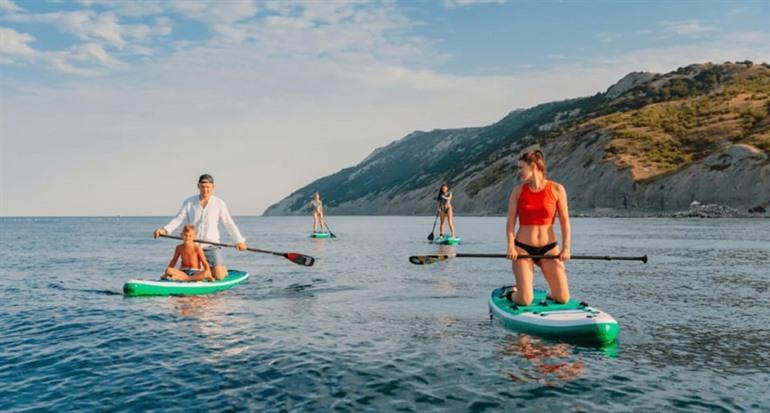 Stand-Up-Paddleboarding in Sidari