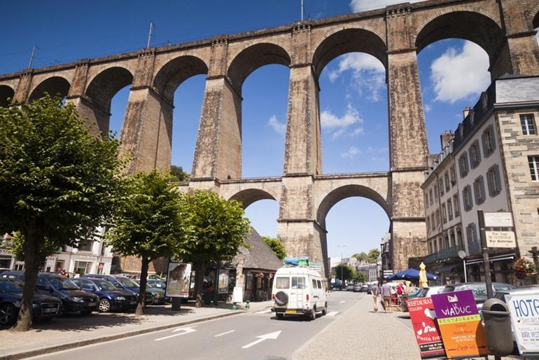 Steinbrücke über Morlaix, Bretagne