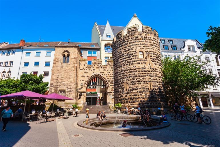 Das Sterntor in Bonn besichtigen