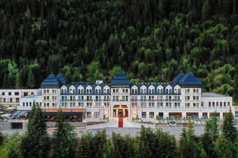 Stilvoll übernachten im Grand Hotel Belushi