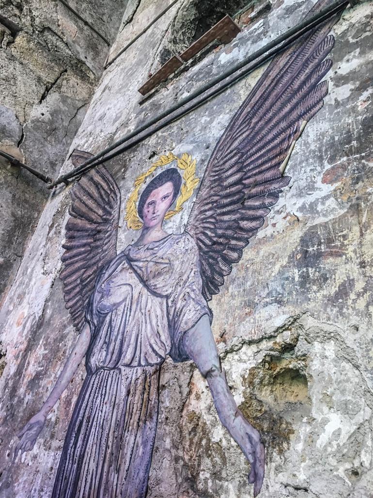 Street Art, Engel Zilda in Neapel