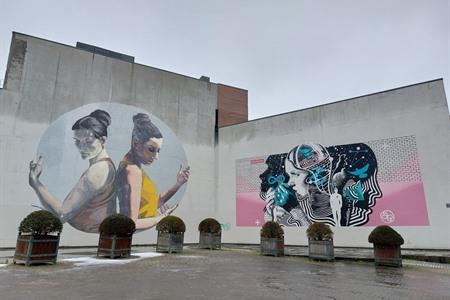 Street-Art-Wandbild von Mariela Ajras und Milu Correch in Louvain-la-Neuve