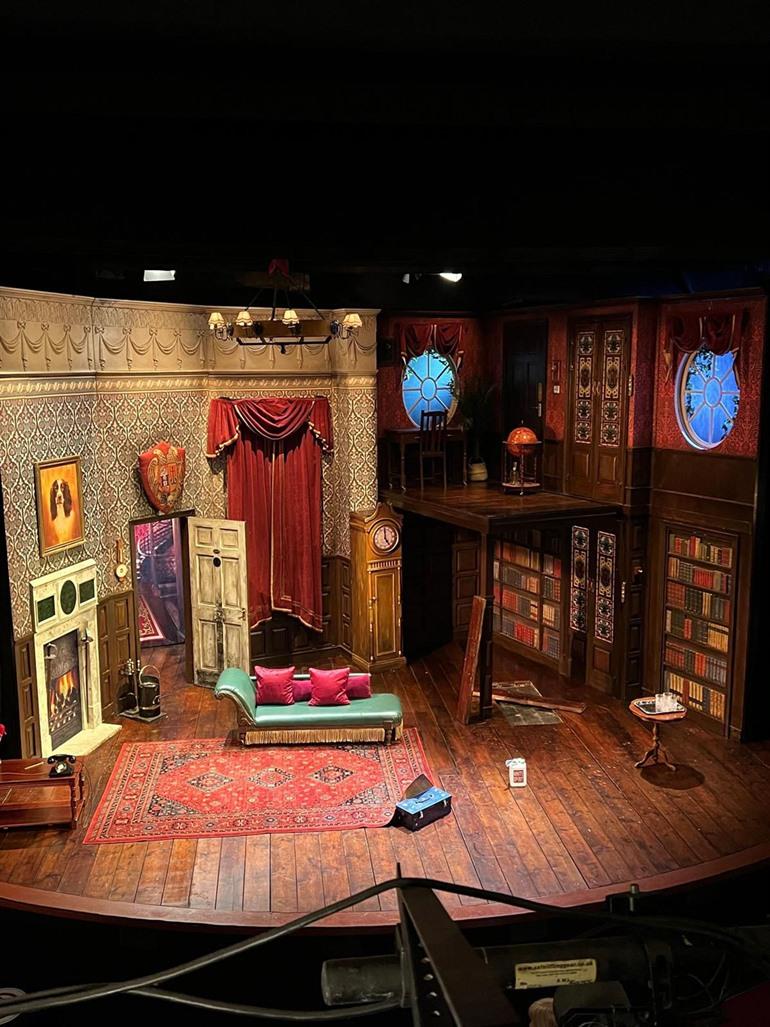The Play That Goes Wrong, West End London