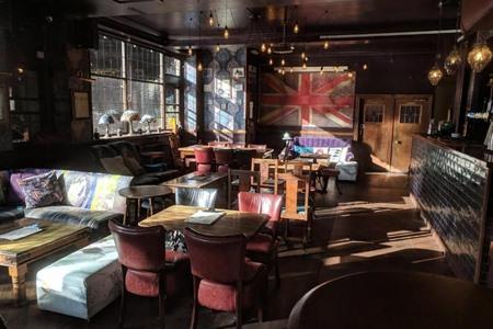 Das Walrus Bar and Hostel buchen