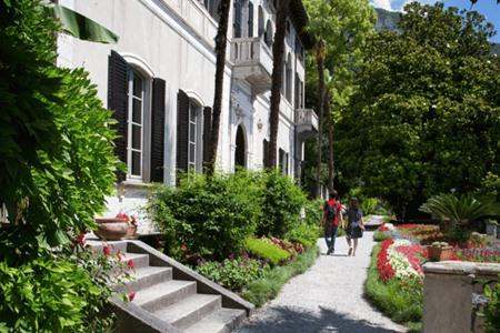 Tickets für Ihren Besuch im Villa Monastero mit Audioguide, inklusive Aperitif