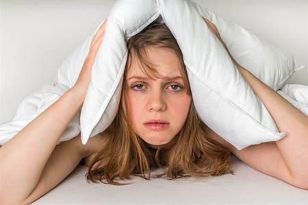 Wie man Jetlag vermeidet? 19 Tipps, die gegen Jetlag helfen