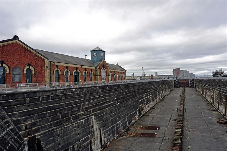 Titanic Dock und Edwardian Pump House in Belfast