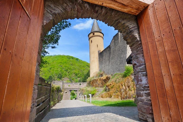 Zutrittsportale des Schlosses Vianden, Großherzogtum Luxemburg