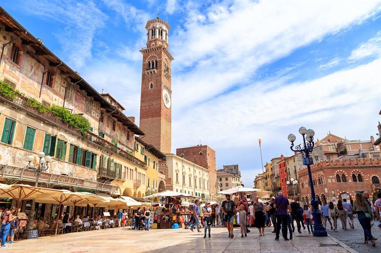 Den Torre dei Lamberti in Verona besteigen