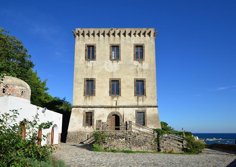 Michelangelo-Turm auf Ischia