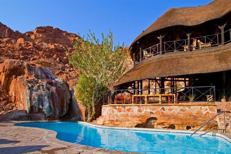 Twyfelfontein Country Lodge in Twyfelfontein buchen