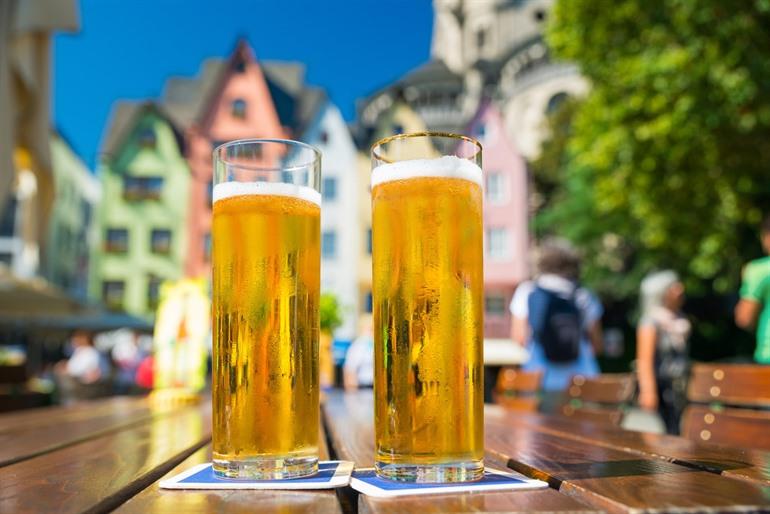 Typisch Kölsch in Köln, Deutschland
