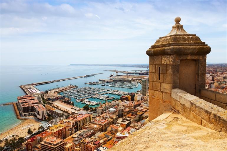 Aussicht vom Castillo de Santa Bárbara