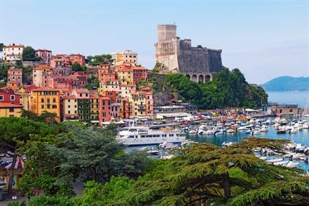Blick auf den Badeort Lerici, Ligurien