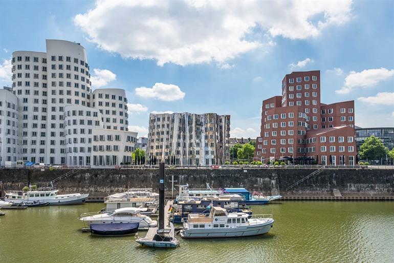 Ausblick auf die Gehry-Bauten in Düsseldorf