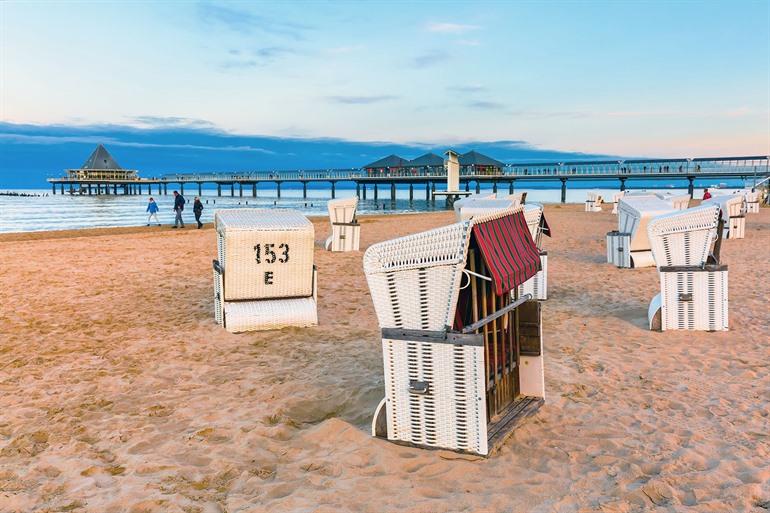 Blick auf die Seebrücke von Heringsdorf, Usedom