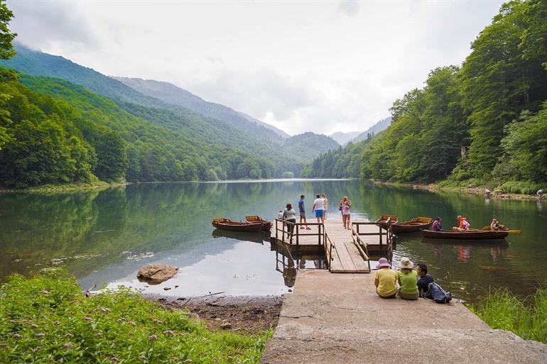 Aussicht auf den Biogradsko-See in Montenegro