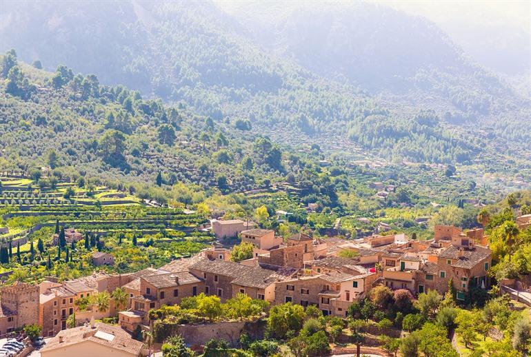 Blick auf das charmante Fornalutx auf Mallorca
