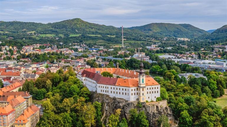 Aussicht auf die Burg Děčín