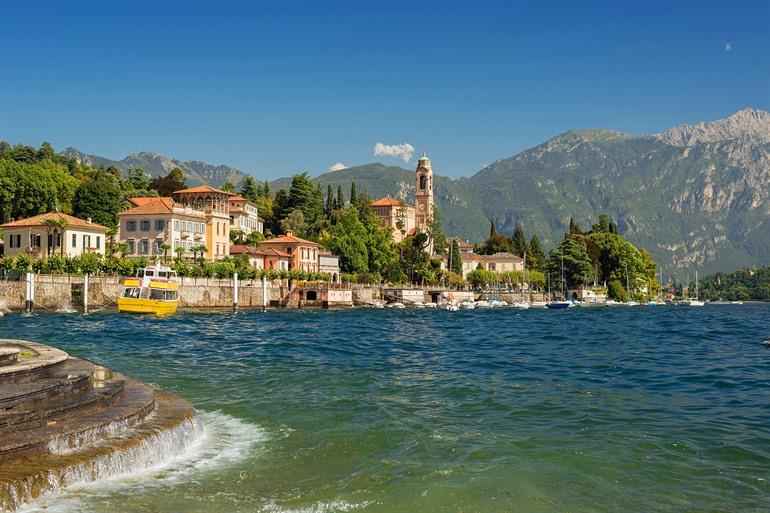 Aussicht auf Mezzegra am Comer See