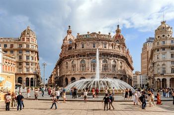 Blick auf den Piazza De Ferrari, Genua