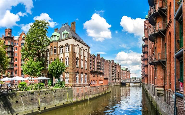 Ausblick auf die Speicherstadt, die Stadt der Warenhäuser, Hamburg