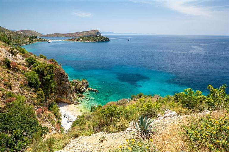 Aussicht auf die Bucht von Porto Palermo, Albanien