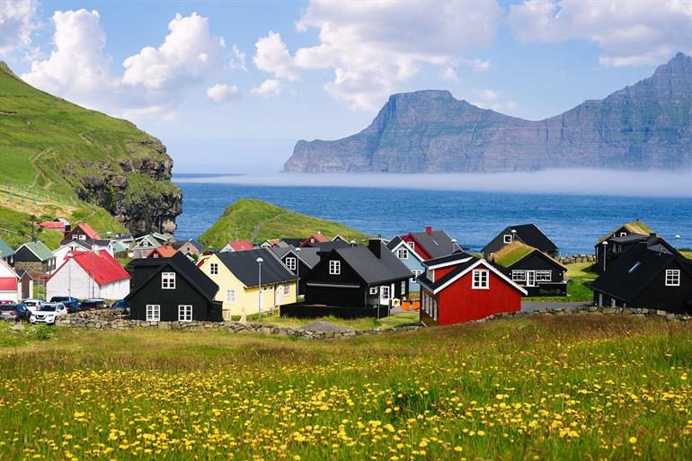 Aussicht auf Gjógv auf der Insel Eysturoy