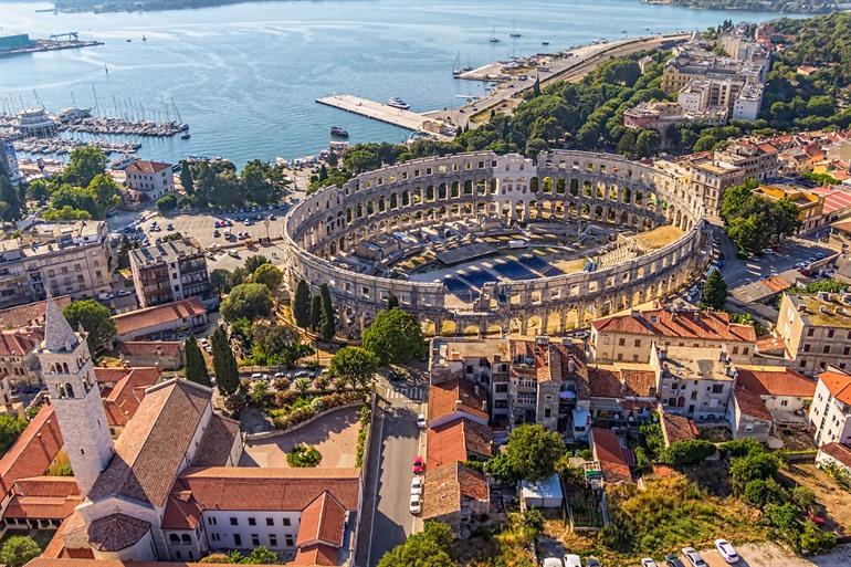 Aussicht auf Pula, Istrien