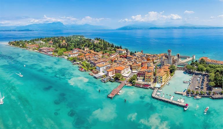 Aussicht auf Sirmione am Gardasee