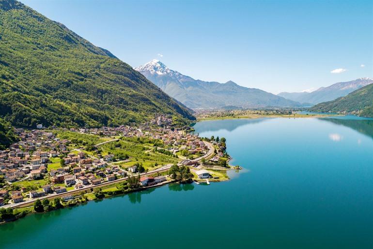 Aussicht auf Valchiavenna und den Mezzola-See