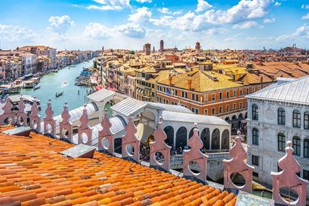Aussicht auf Venedig vom T Fondaco dei Tedeschi