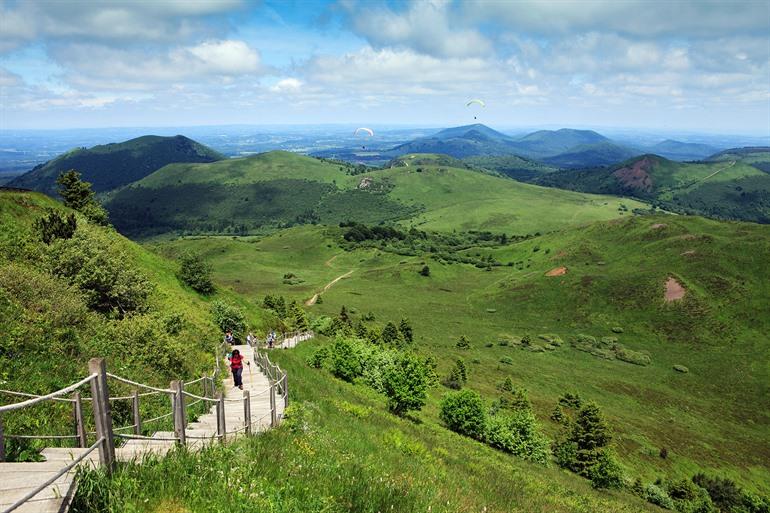 Aussicht des Regionalen Naturparks der Vulkane von Auvergne