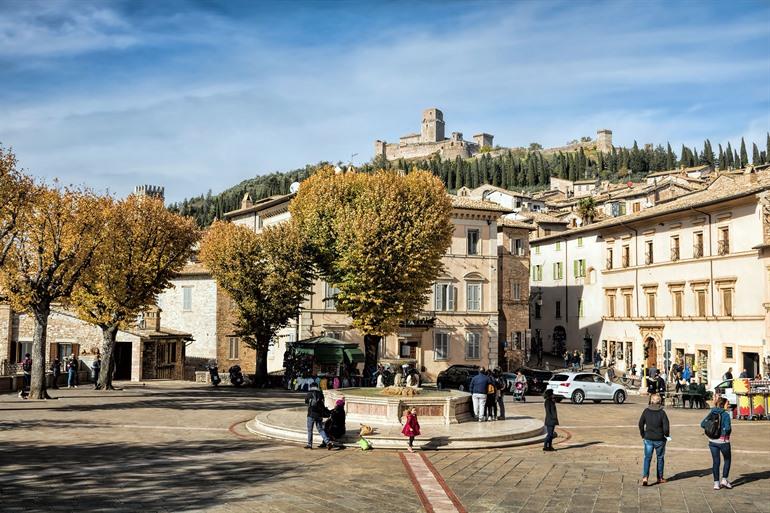Aussicht vom Piazza Santa Chiara in Assisi